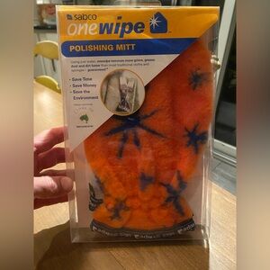 Sabco One Wipe Polishing Mitt - Orange